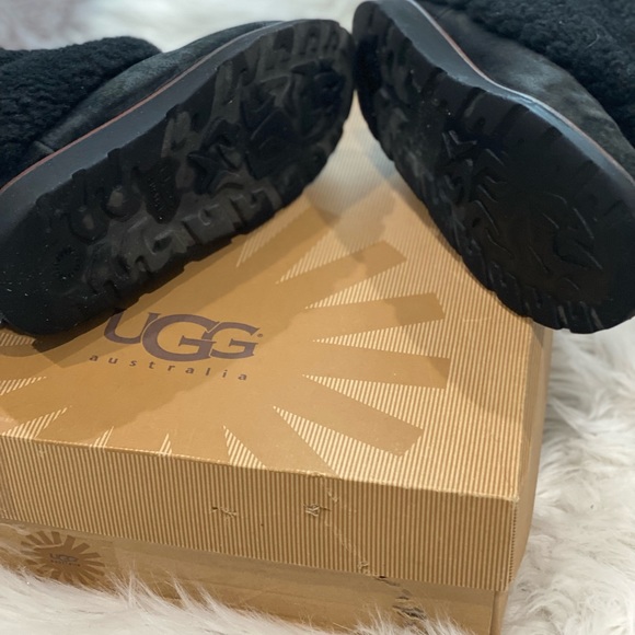 UGG Australia - Picture 9 of 11